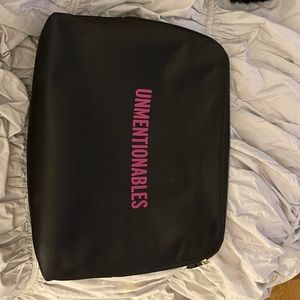 Travel bag, great for bras and underwear